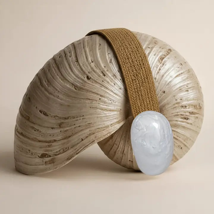 Raffia Stretch Belt with Crackle Quartz Buckle