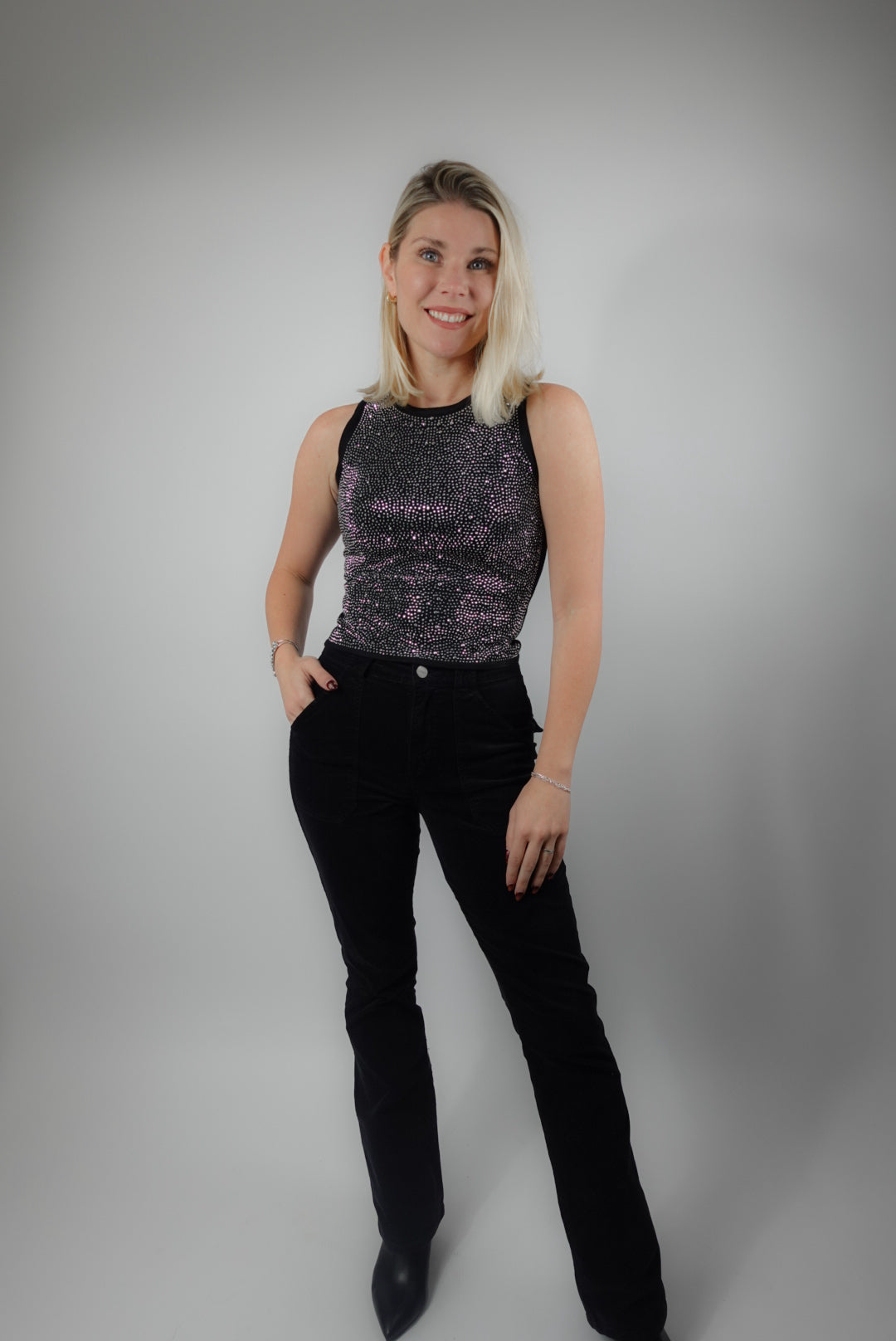 SHINIA TOP