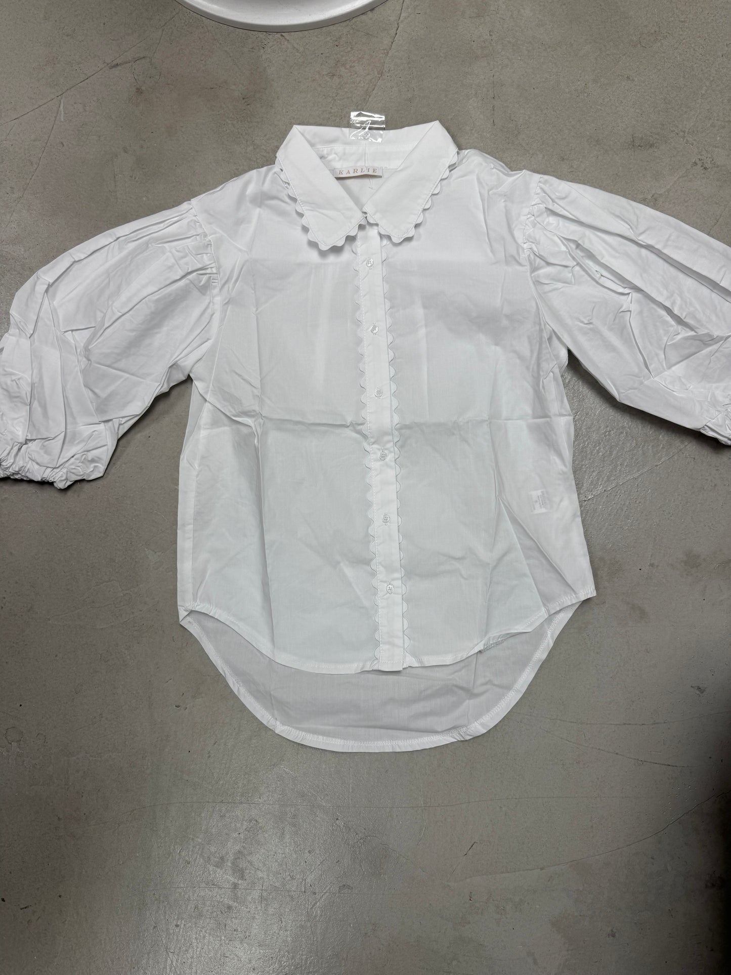 SOLID POPLIN RIC RAC TRIM TOP