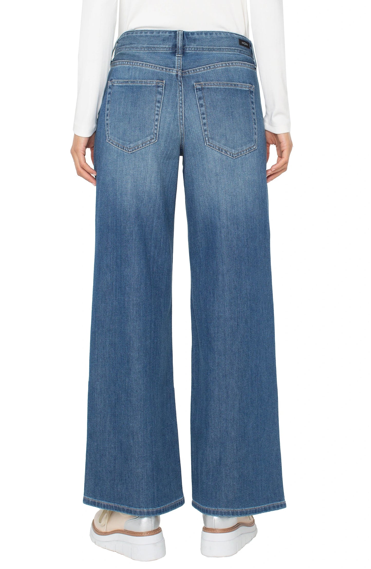 THE WEEKENDER JEAN