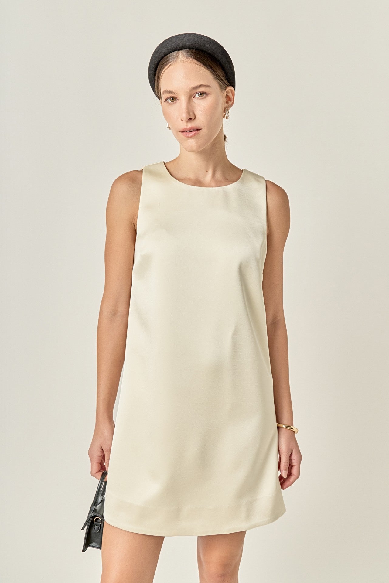 ANN Satin Sleeveless Midi Dress