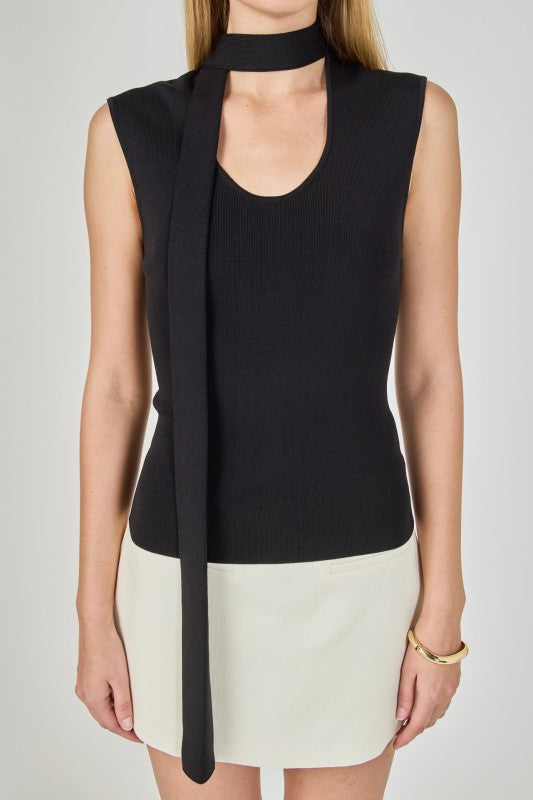 Ann Neckband Knited Top