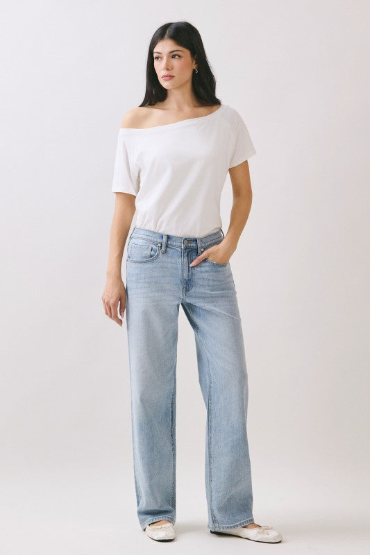 Atria Mid Rise Relaxed Baggy Straight