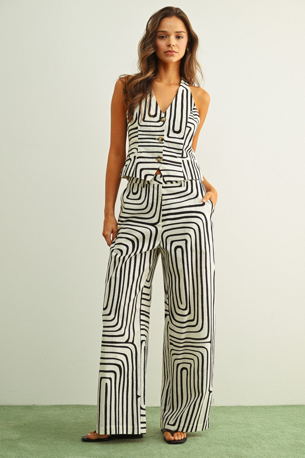 Grid Print Wide Leg Trouser
