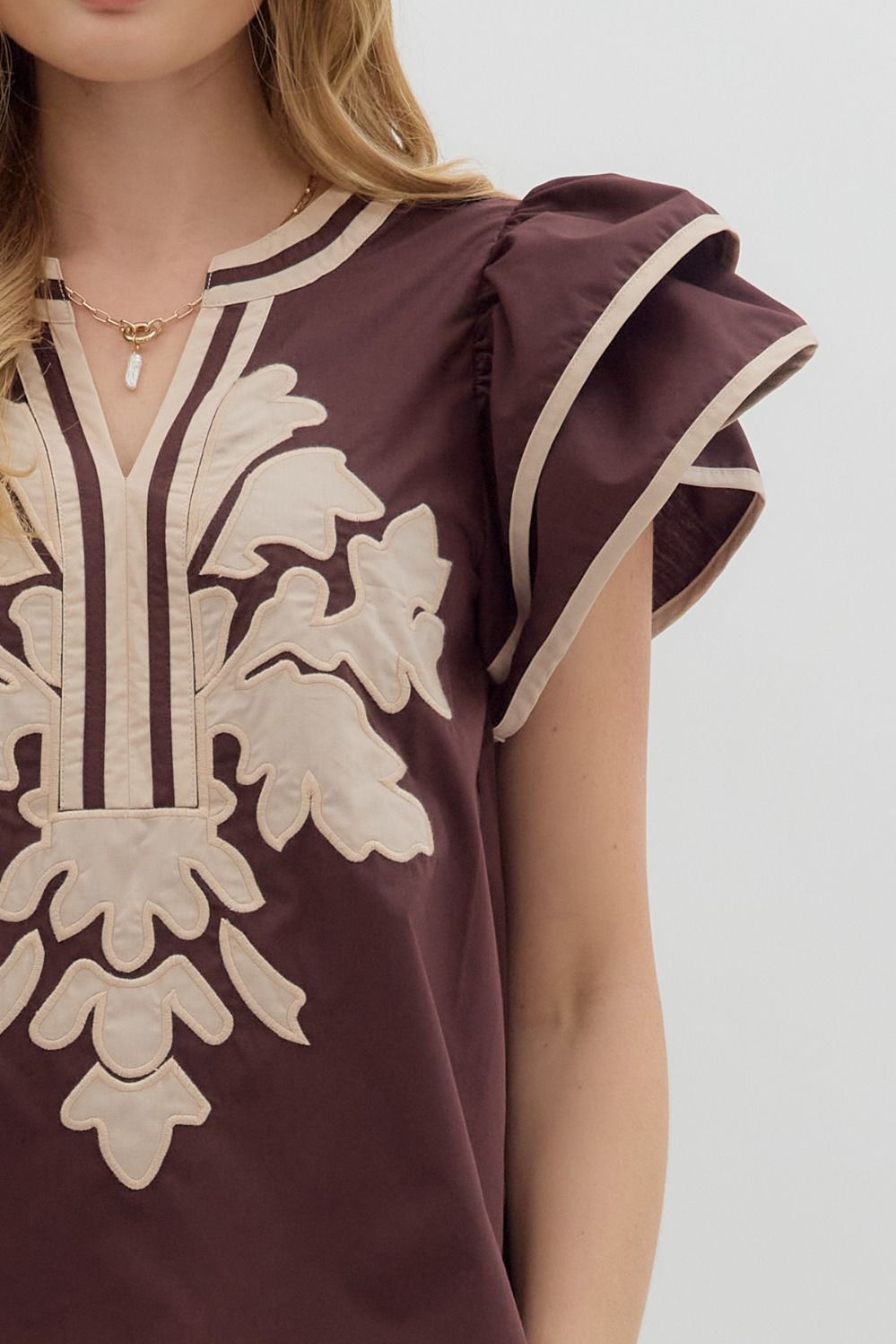 EXPRESS YOURSELF APPLIQUE TOP