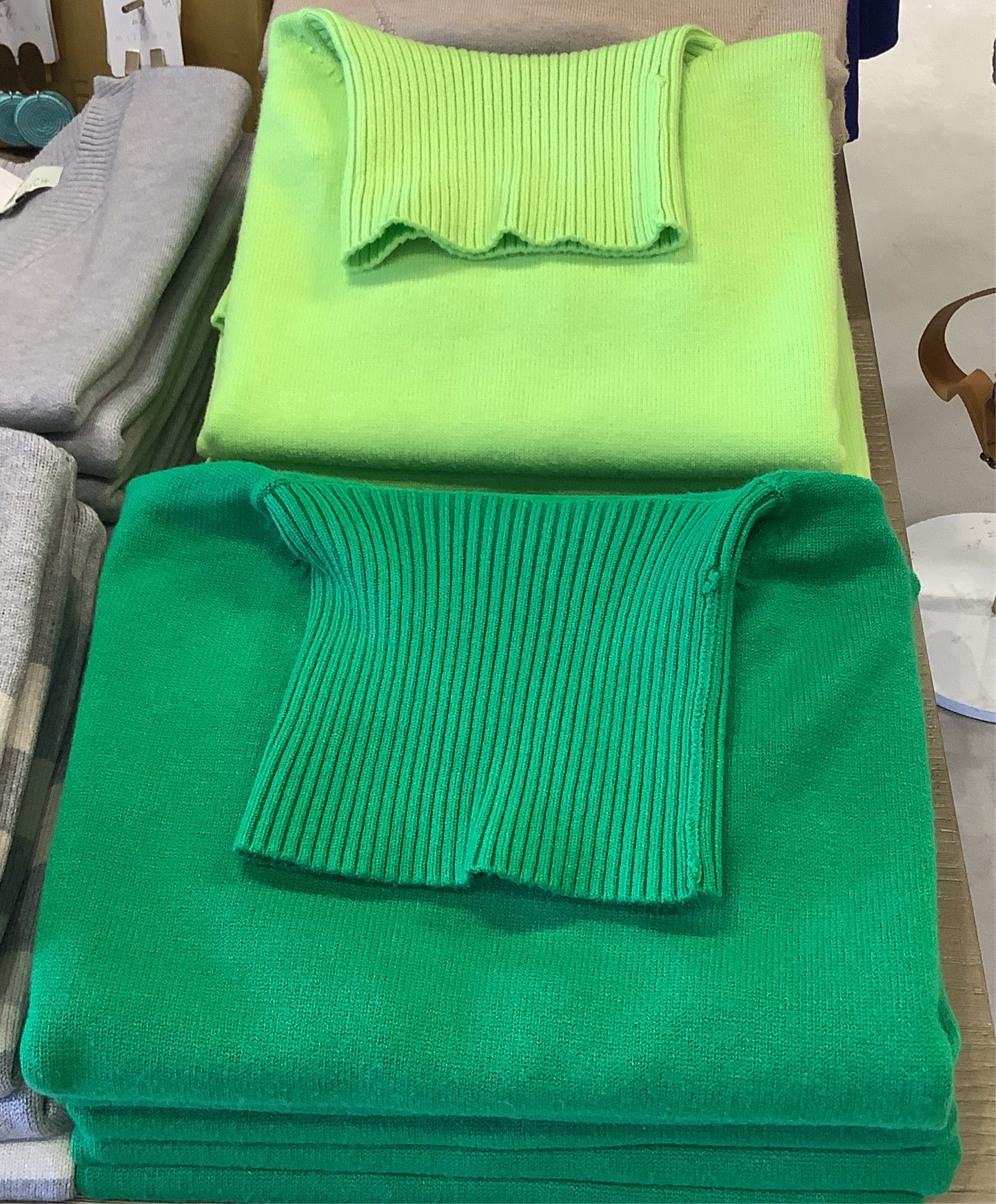 KARLIE SIGNATURE TURTLENECK TOP