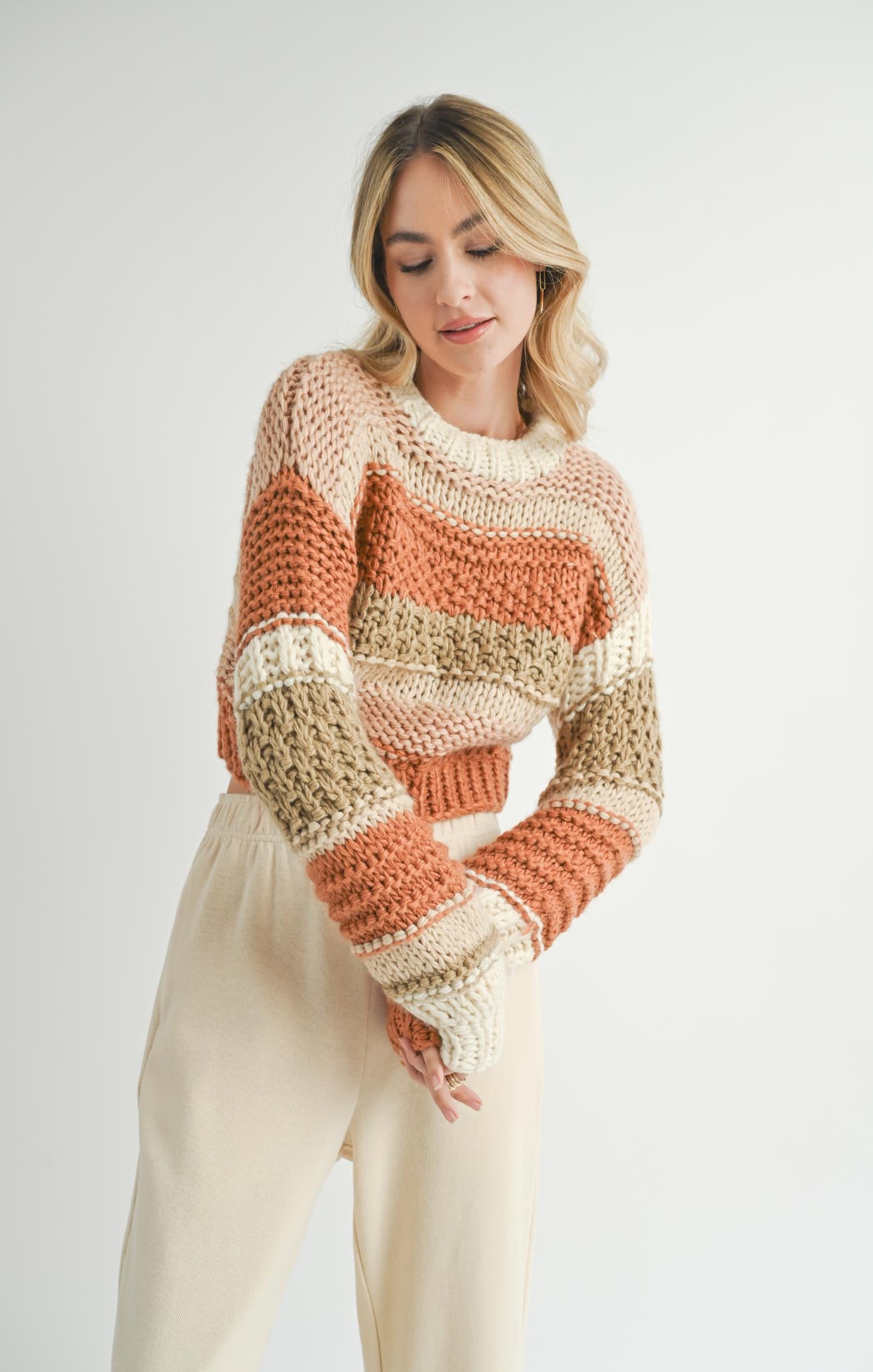 HALLE SWEATER