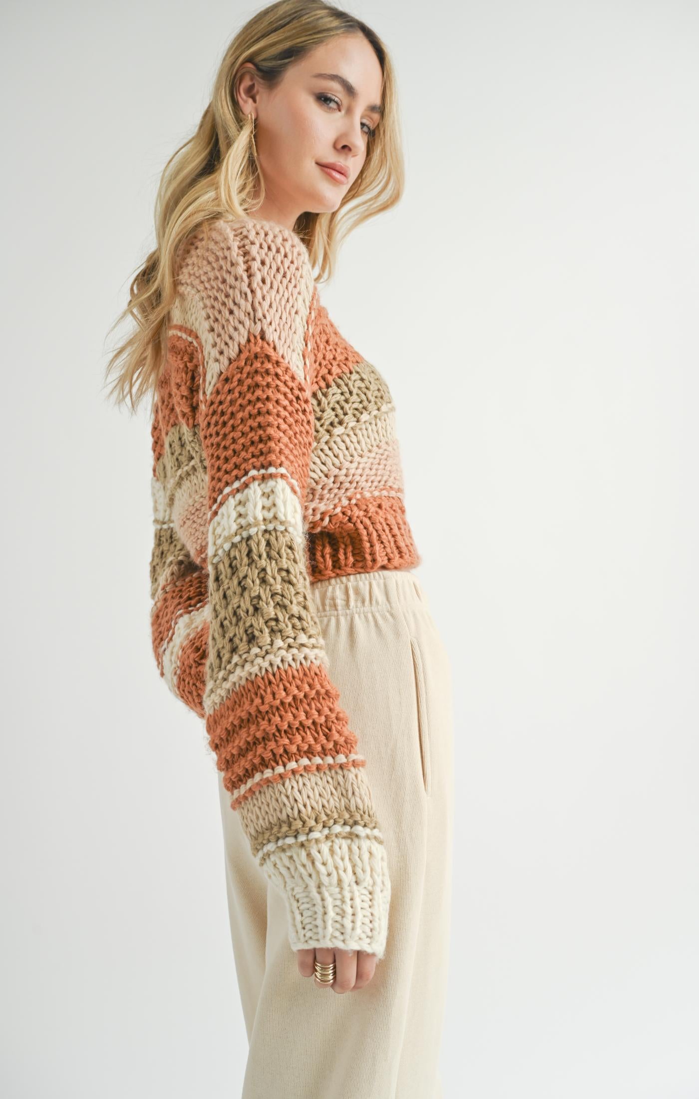 HALLE SWEATER